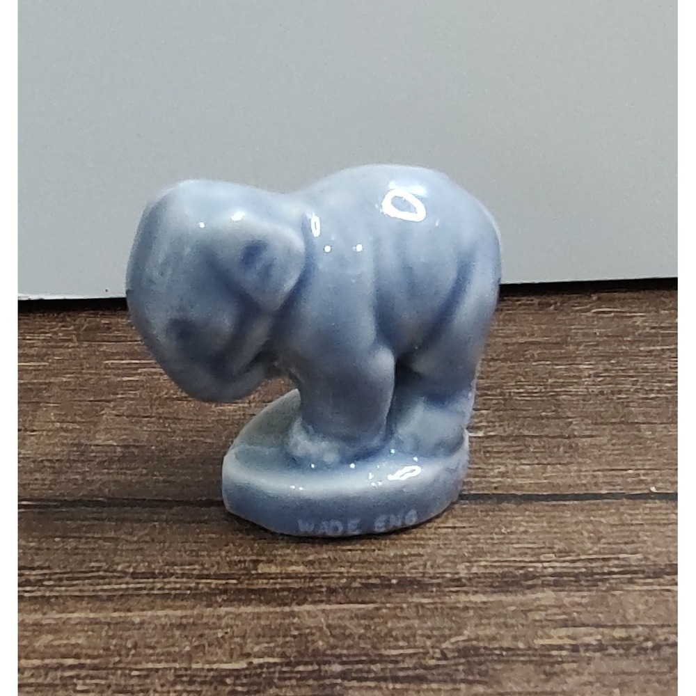 Wade Whimsies Circus Elephant Porcelain Figurine England Blue A15